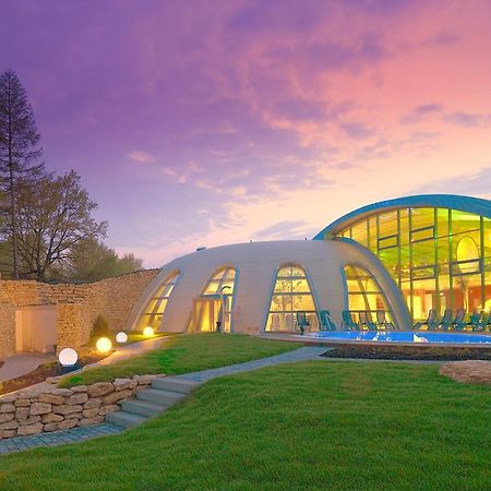 Hotel An Der Therme Бад Зулца Екстериор снимка