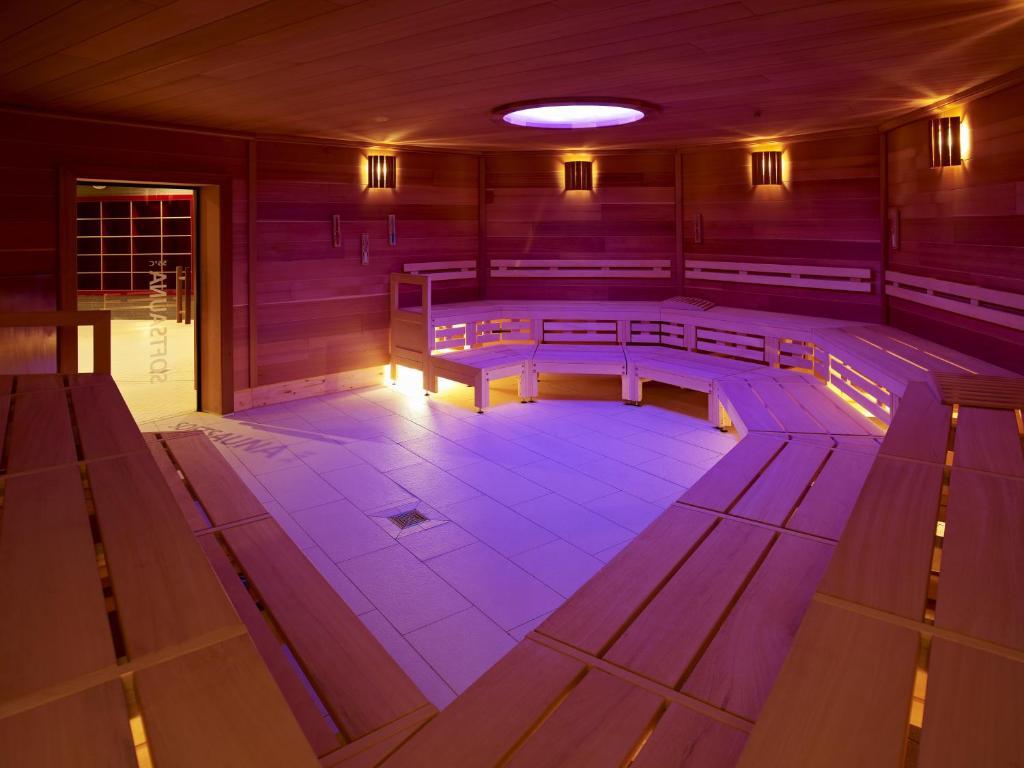 Hotel An Der Therme Бад Зулца Стая снимка