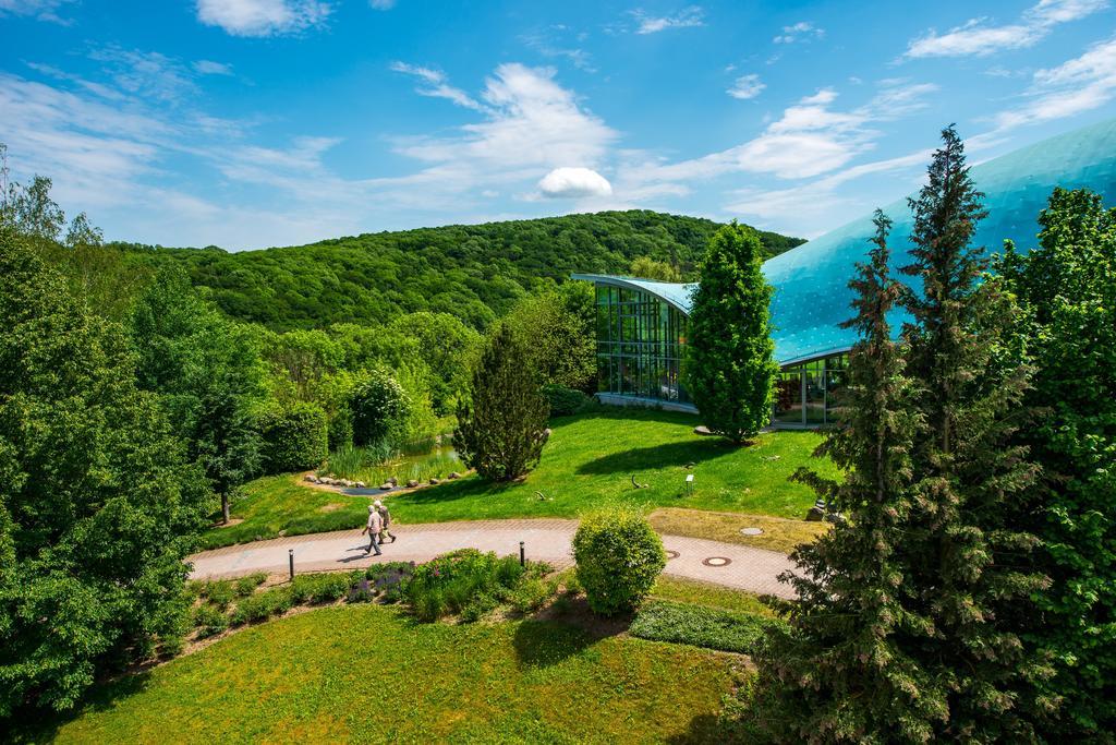Hotel An Der Therme Бад Зулца Екстериор снимка